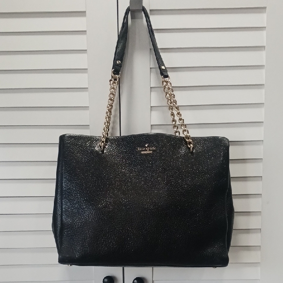 kate spade Handbags - Kate Spade NY Emerson Pebbped Black Leather W/ Gold Chain Shoulder Bag